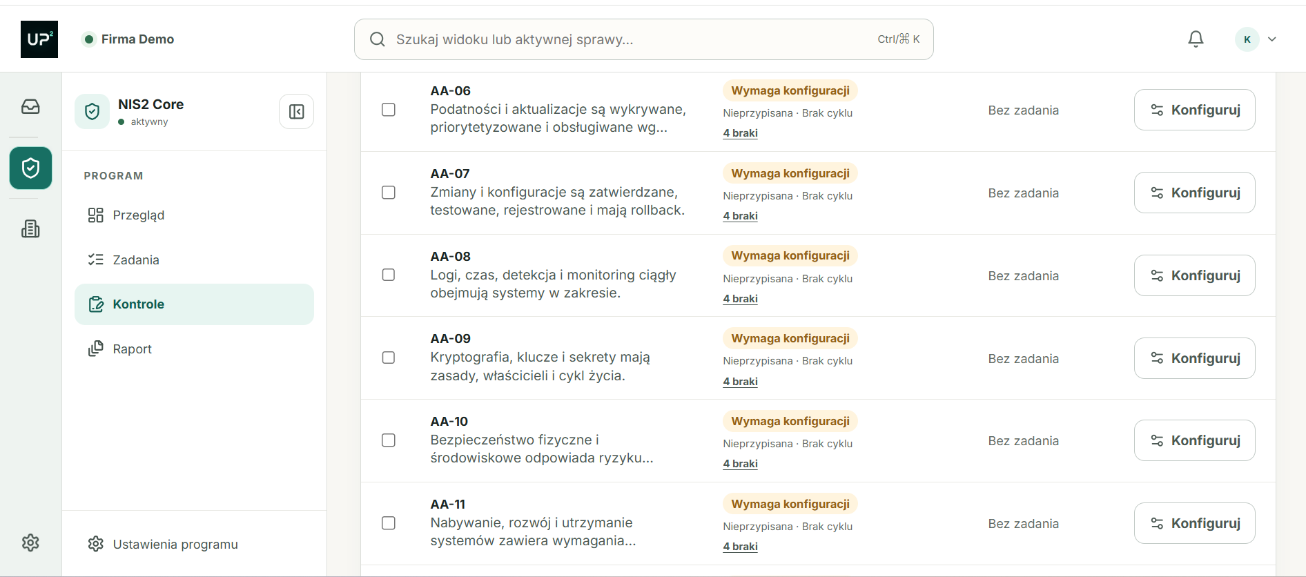 Lista kontroli NIS2 w organizacji Firma Demo. Wiersz AA-08: logi, czas, detekcja i monitoring ciągły; przycisk Konfiguruj.